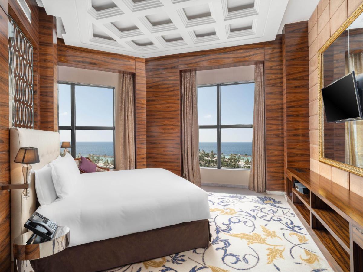 The Venue Jeddah Corniche Hotel Exterior photo A bedroom at the hotel